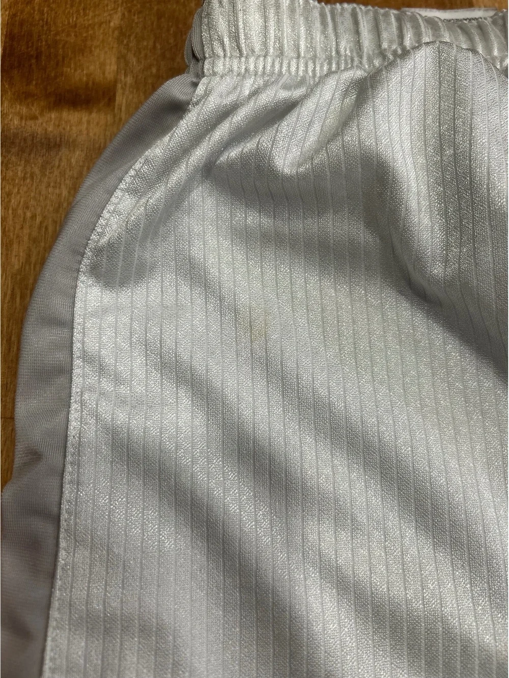 Nike Men's White and Gray Athletic Shorts Size M